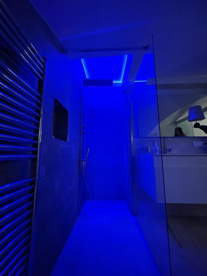 Loft “Cinema Galleria” Apartman Bari Kültér fotó